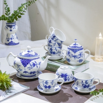 Ấm chén men lam vẽ kỹ mẫu 02