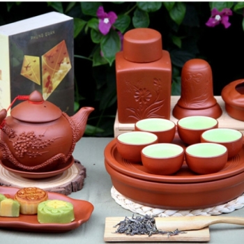 Ấm tử sa đắp kèm phụ kiện mẫu 1