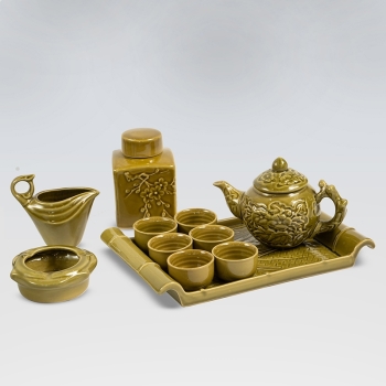 Bộ ấm chén mai nổi khay kèm phụ kiện