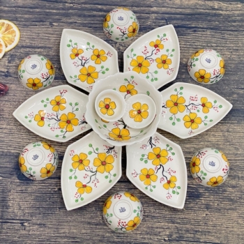 Bộ đĩa hình thoi hoa mai vàng 