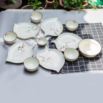 Bộ đồ ăn men kem đào hồng mẫu 05