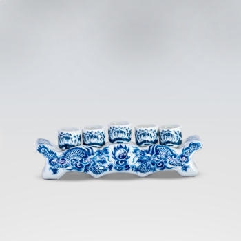 Kỷ 5 ngai rồng sen trắng xanh nổi vẽ tay